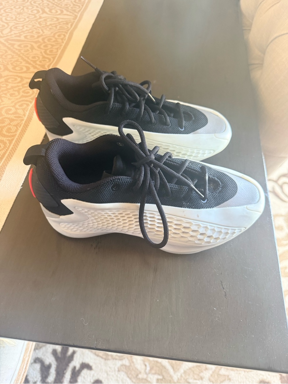 Adidas Basketball Shoes - youth 6
